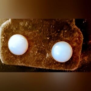 Green Jade Sterling Silver 925 Stud earrings